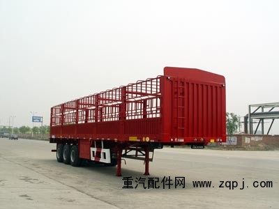 ,低平板半掛車、挖掘機運輸車,梁山龍達工貿(mào)有限公司