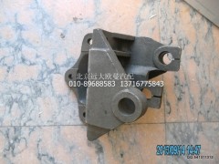 1125828080060,1125828080060前簧前支架(右)1,北京遠(yuǎn)大歐曼汽車(chē)配件有限公司
