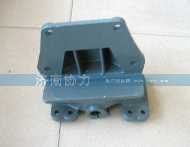 AZ9231520010/11,HOWO前簧后支架AZ9231520010/11,濟南明鉅汽車配件有限公司（原濟南協(xié)力）