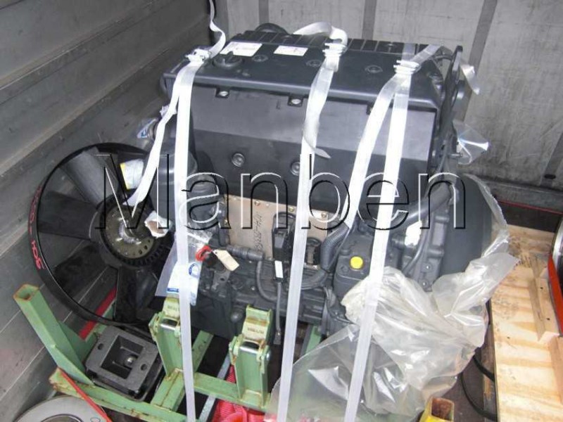 ,OM924LA發(fā)動(dòng)機(jī)總成,河北曼奔汽車配件有限公司