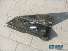 1124140300002,左托架,北京遠(yuǎn)大歐曼汽車(chē)配件有限公司
