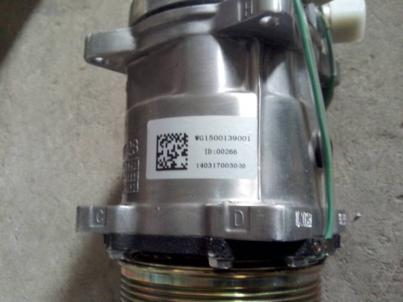 重汽HOWO壓縮機(jī)WG1500139001/WG1500139001