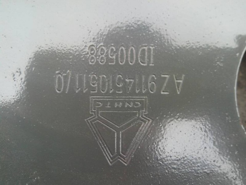 重汽HOWO鞍形橫梁AZ9114510511/AZ9114510511
