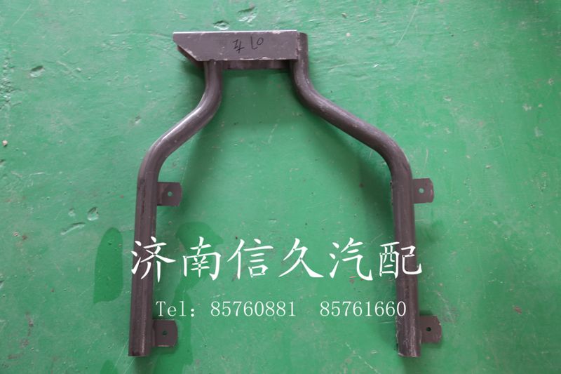 9725952010,后輪擋泥板中間支架,濟南信久汽配銷售中心