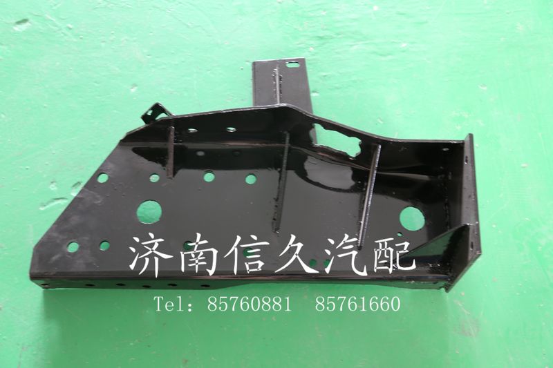 199118930002,保險杠右托架總成,濟南信久汽配銷售中心