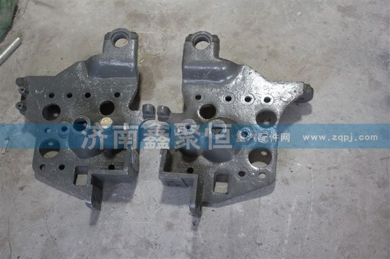 WG1682430232,HOWO 09款前懸翻轉(zhuǎn)支架 右,濟(jì)南鑫聚恒汽車配件有限公司