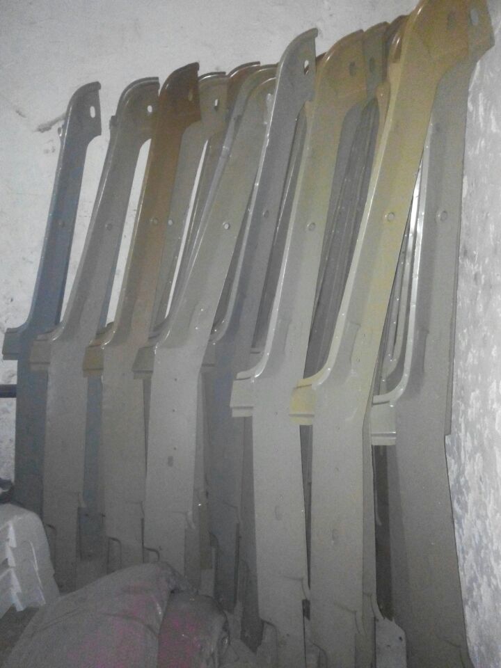 ,豪沃側(cè)圍外板,濟(jì)南慧誠(chéng)重汽配件銷(xiāo)售中心