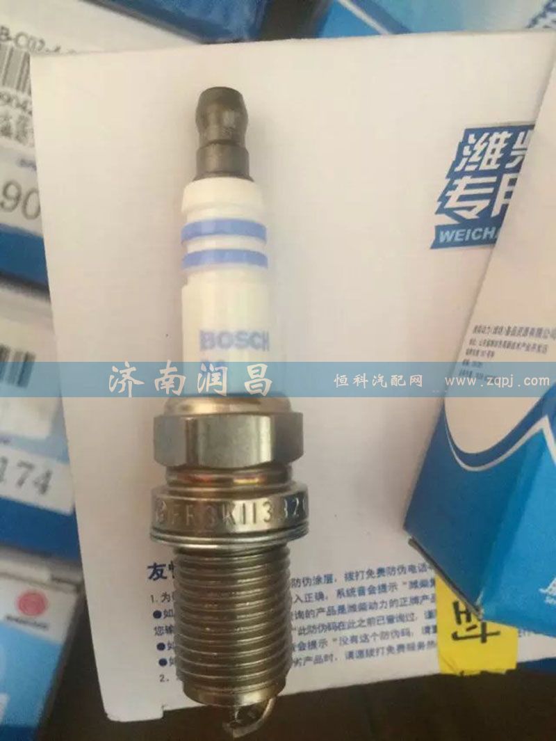 610800190174,火花塞 博世進(jìn)口雙銥金,濟(jì)南路泰汽配有限公司