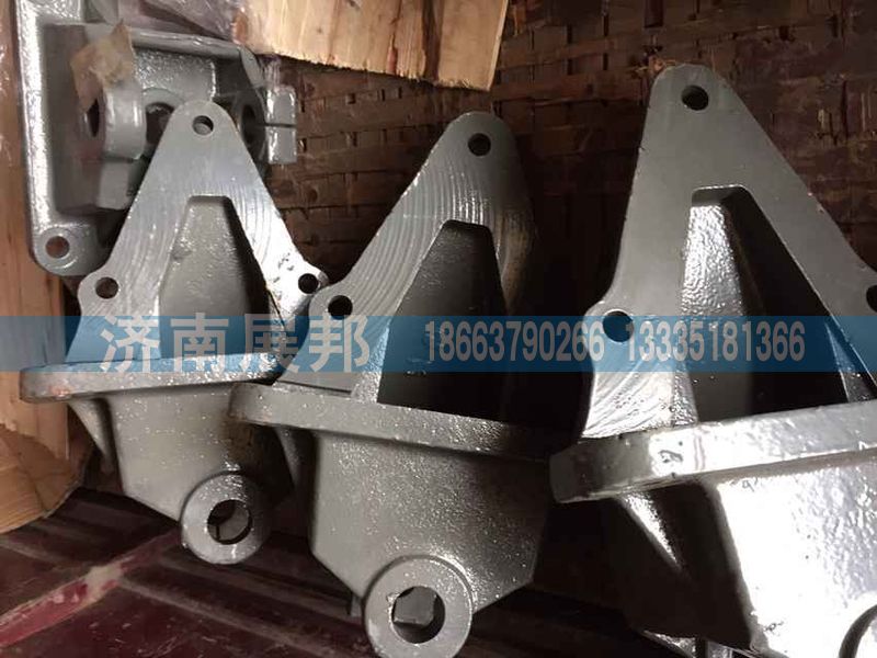 TZ56075200049,特價(jià)促銷豪沃礦車前簧前支架,濟(jì)南冠澤卡車配件營(yíng)銷中心
