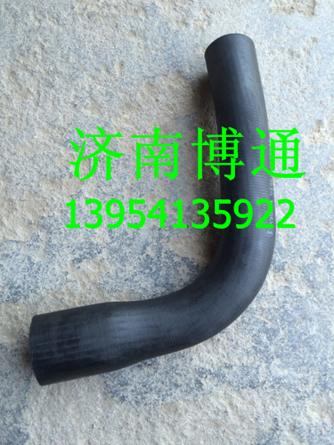 DZ96259535017,陜汽德龍新M3000散熱器出水膠管,濟(jì)南博通重汽備件庫(kù)