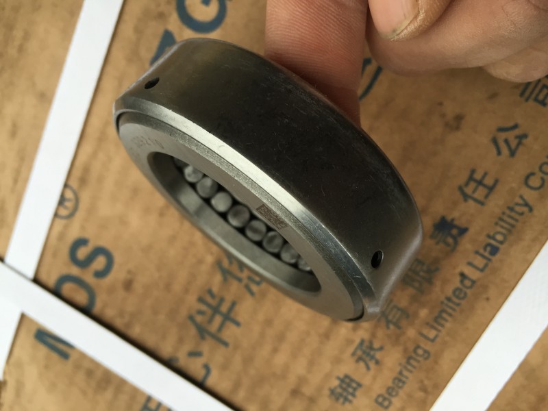 魯泉親人   F2000、金王子、北奔原廠壓力軸承/WG1880410049.00104.110626572040