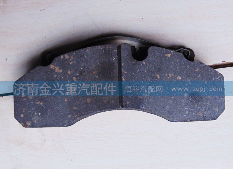 WG9100443050,前碟剎摩擦制動片總成,濟(jì)南聯(lián)樂汽車零部件有限公司