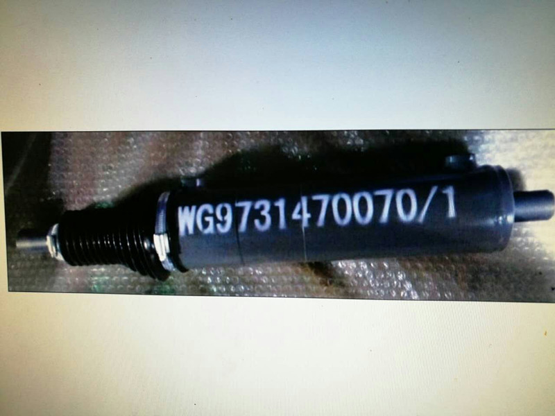 轉(zhuǎn)向動力缸WG9725470088/WG9725470088
