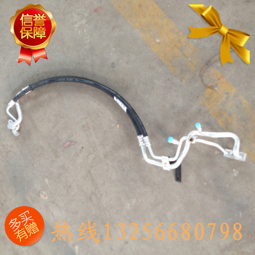 供應(yīng)1642821072重汽豪沃斯太爾金王子膨脹水箱連接管/1642821072