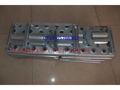 1B24984504071,下吊掛腳踏板,濟南愷航歐曼汽車配件有限公司