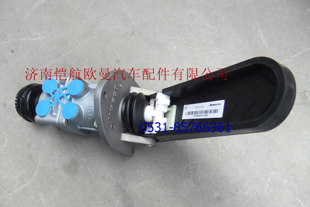 1425335500005,制動總泵帶消聲器,濟南愷航歐曼汽車配件有限公司