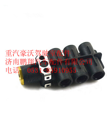 WG9000361404,重汽豪沃二位七通連接體,濟(jì)南鵬翔汽車配件有限公司