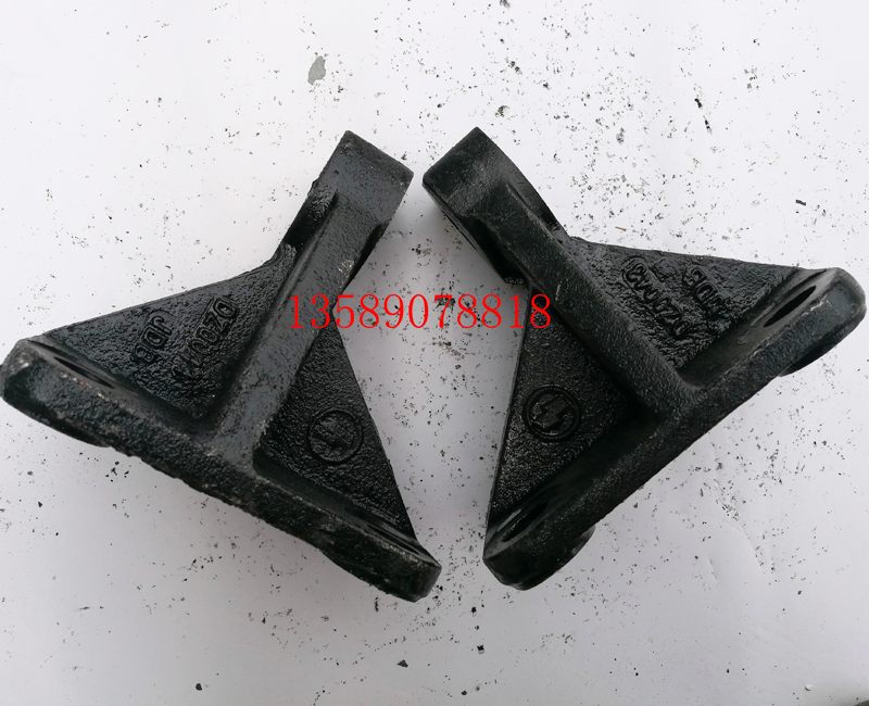 DZ93259590043,德龍發(fā)動(dòng)機(jī)支架,濟(jì)南聯(lián)樂(lè)汽車零部件有限公司