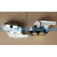 61M-05030左車門鎖體總成