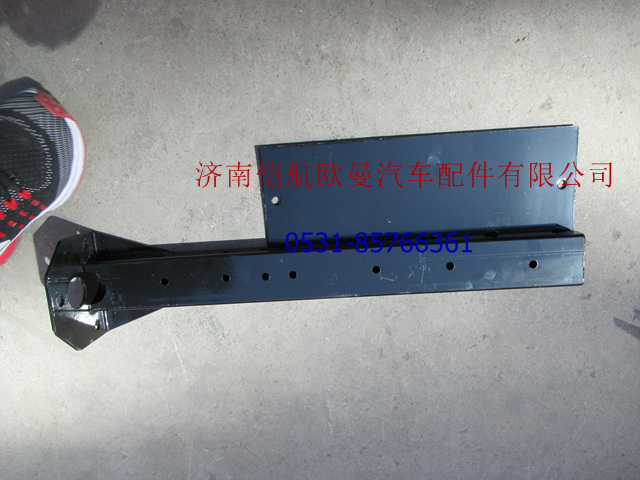 1516336500007,組合后燈支架左自卸,濟(jì)南愷航歐曼汽車配件有限公司
