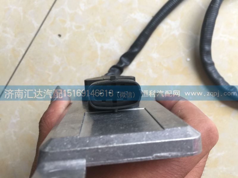中國重汽豪沃T7H氮氧傳感器5WK9 6675A/5WK9 6675A