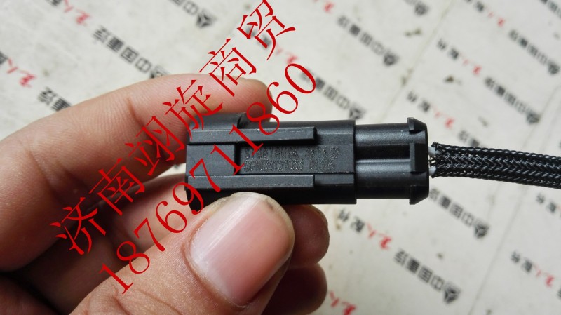 WG1034121033,尿素溫度傳感器,濟南翊旋商貿有限公司（原重信）