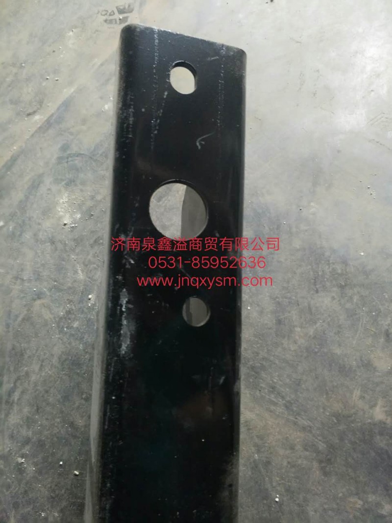 100280300332,前保右連接支架,濟(jì)南泉鑫溢商貿(mào)有限公司