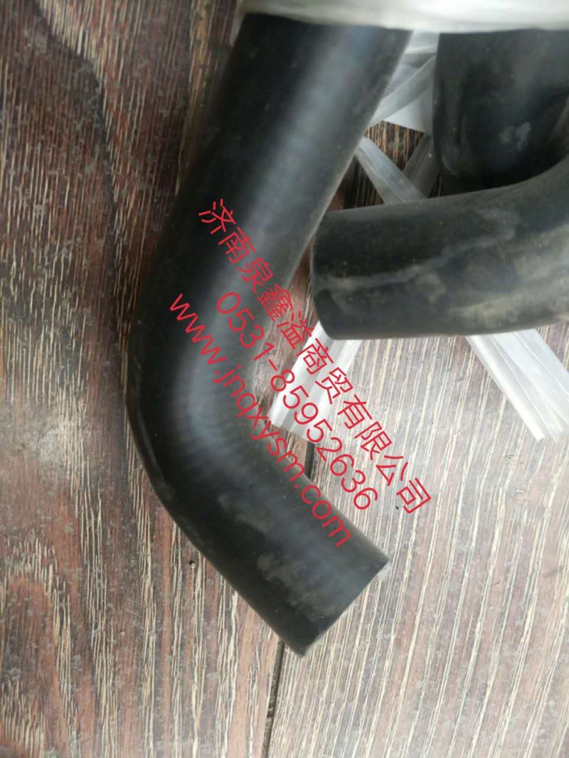100130300267,連接水管,濟(jì)南泉鑫溢商貿(mào)有限公司