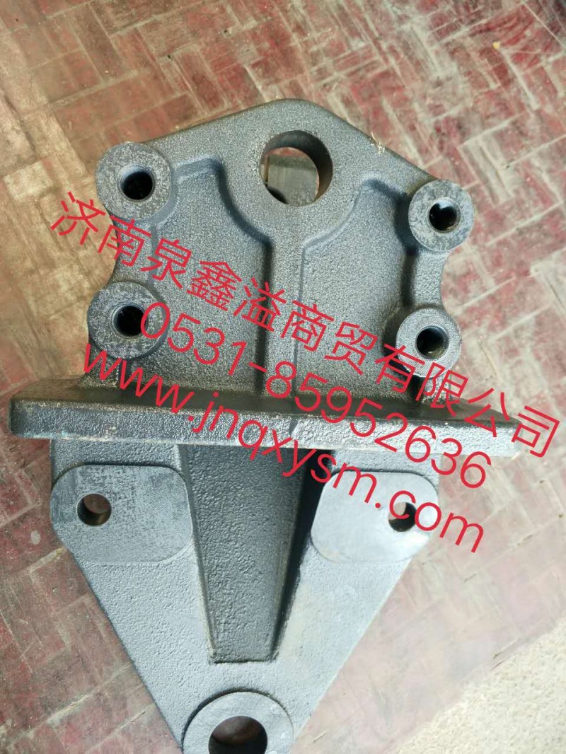 100290200032,二軸板簧卷耳左支架,濟南泉鑫溢商貿有限公司