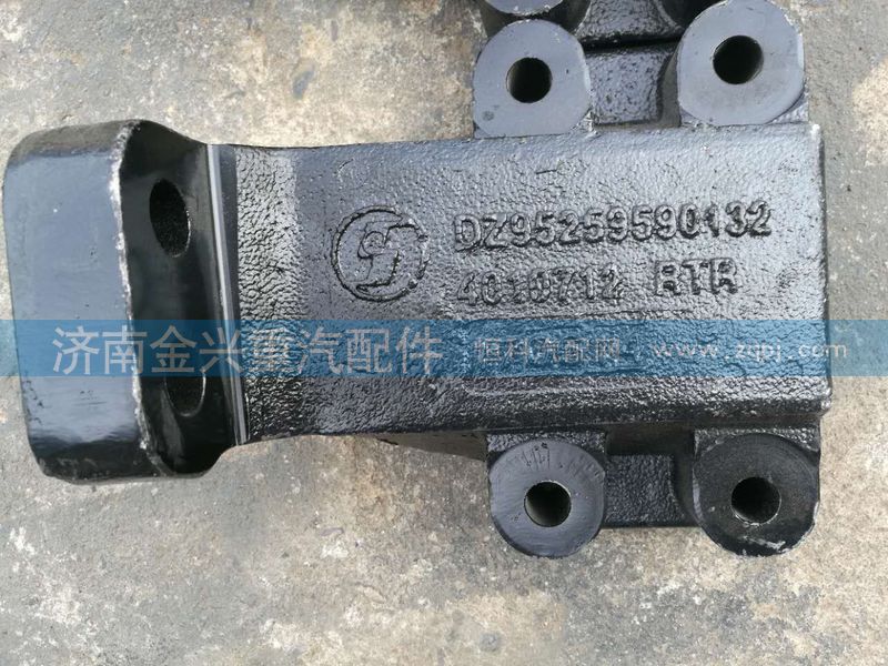 DZ95259590132,德龍發(fā)動(dòng)機(jī)支架,濟(jì)南聯(lián)樂汽車零部件有限公司