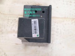 WG9925525283,左鋼板彈簧座,濟(jì)南百思特駕駛室車身焊接廠