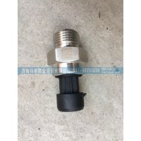 發(fā)動機(jī)機(jī)油傳感器