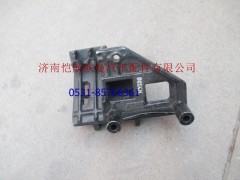 H0292190012A0Z0020A,前簧前支架帶舉升杠支架,濟南愷航歐曼汽車配件有限公司