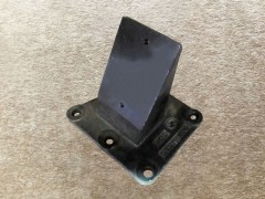 DZ93259590042,發(fā)動機右前支架Engine front right bracket,濟南向前汽車配件有限公司