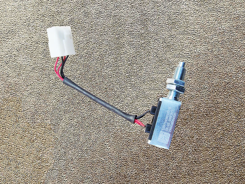 LG9704580107,Double contact brake light switch,濟南向前汽車配件有限公司