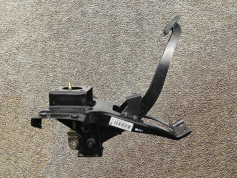 LG9700363002,brake pedal,濟南向前汽車配件有限公司