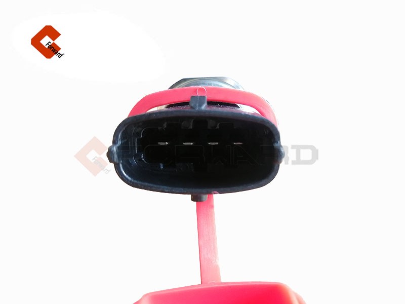 1001413692,Pressure and temperature sensor,濟(jì)南向前汽車配件有限公司