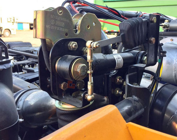 F3000、M3000、X3000駕駛室后懸減震