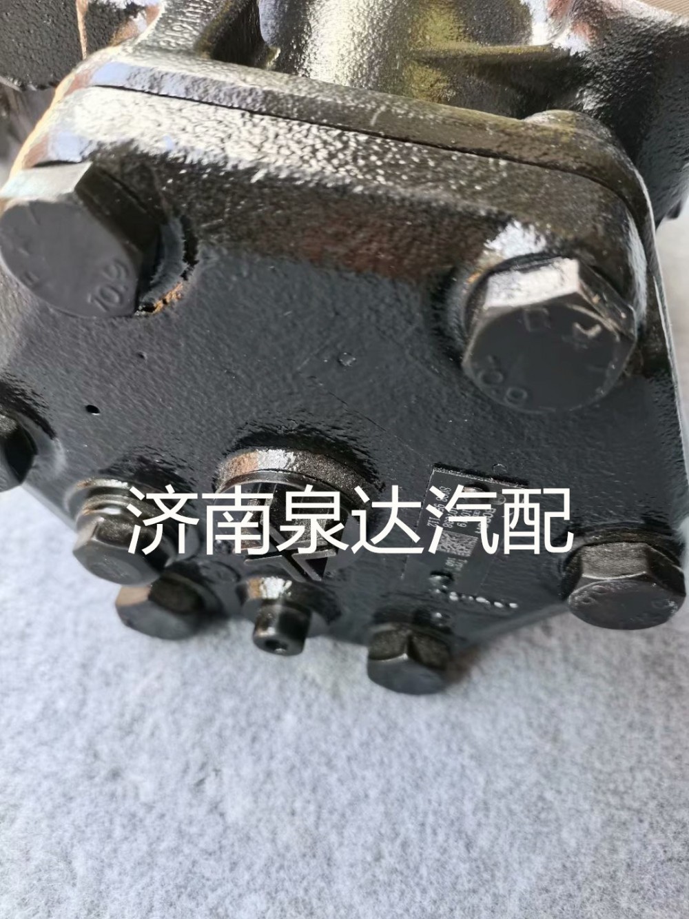 適配中通宇通金龍大宇青年安凱公交車客車轉(zhuǎn)向機方向機/8098957133