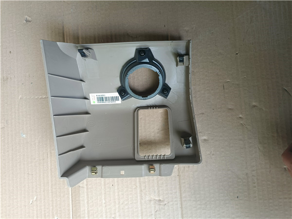 WG1664160535重汽豪沃TX司機側左護板總成