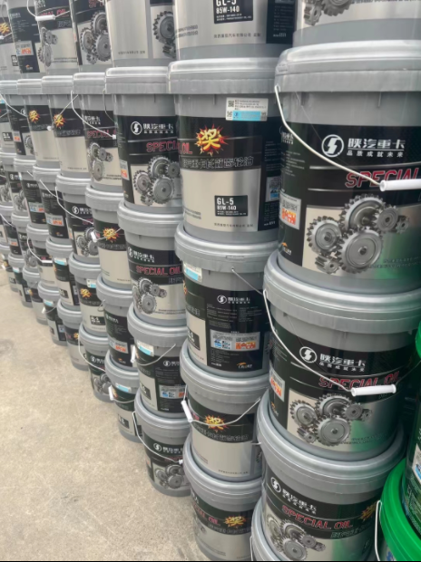 陜汽原廠正品機(jī)油齒輪油天然氣等油品/