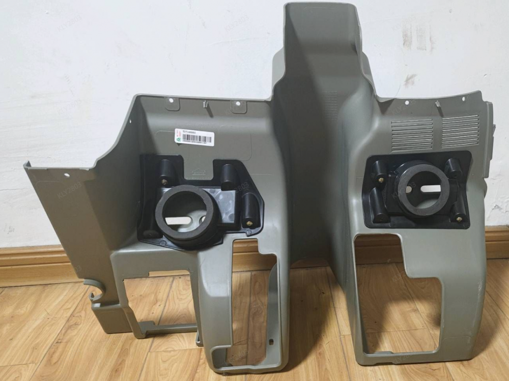 中國重汽豪沃NX工作臺(tái)配件WG1771160084/WG1771160084工作臺(tái)護(hù)板