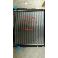 中冷器水箱LG9704530031，F(xiàn)G9804530189尺寸620*760左左