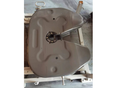 WG9925935000輕量化50鞍座總成