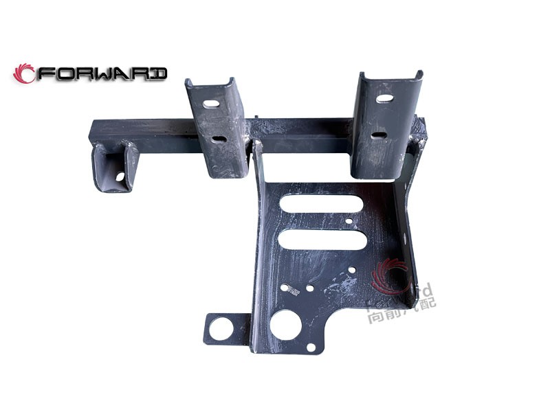 84HGFWA11-05250 右側(cè)下踏步支撐支架,Support bracket for the lower right step,濟(jì)南向前汽車配件有限公司