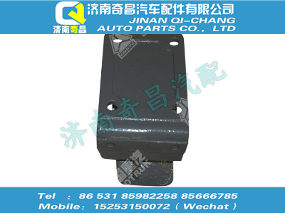 az9725590237,豪沃配件 豪沃發(fā)動機前右支架,濟南奇昌汽車配件有限公司