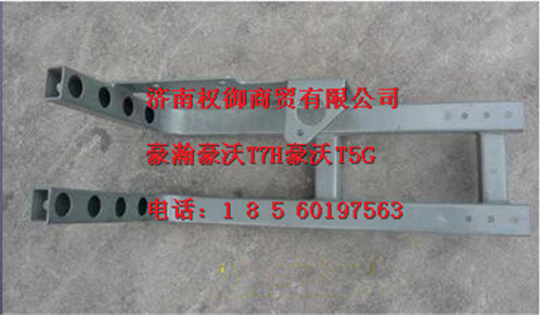 AZ9925360860,重汽新斯太爾左右儀表面罩組件WG1682167010WG1682167700,濟(jì)南權(quán)御進(jìn)出口有限公司