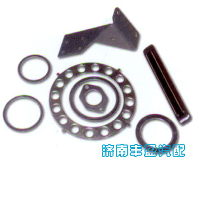 66740,HOWO轉(zhuǎn)向油罐支架、各種排氣管密封墊、新式差殼鎖片,濟南信久汽配銷售中心